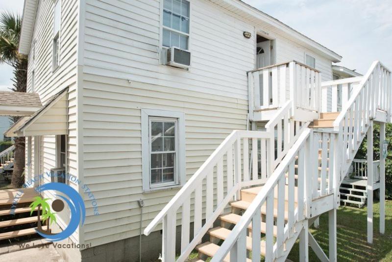 G 1St Floor Main Street Cottage 默特尔比奇 外观 照片